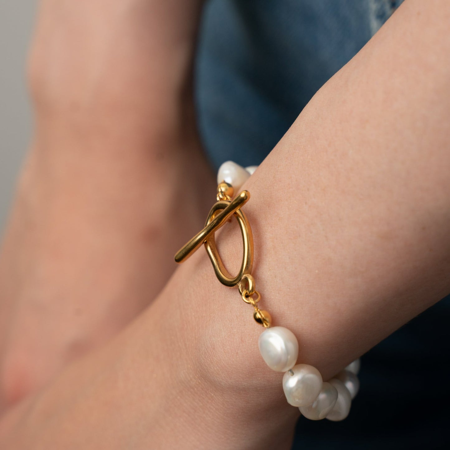 MAYA Irregular Pearl Bracelet