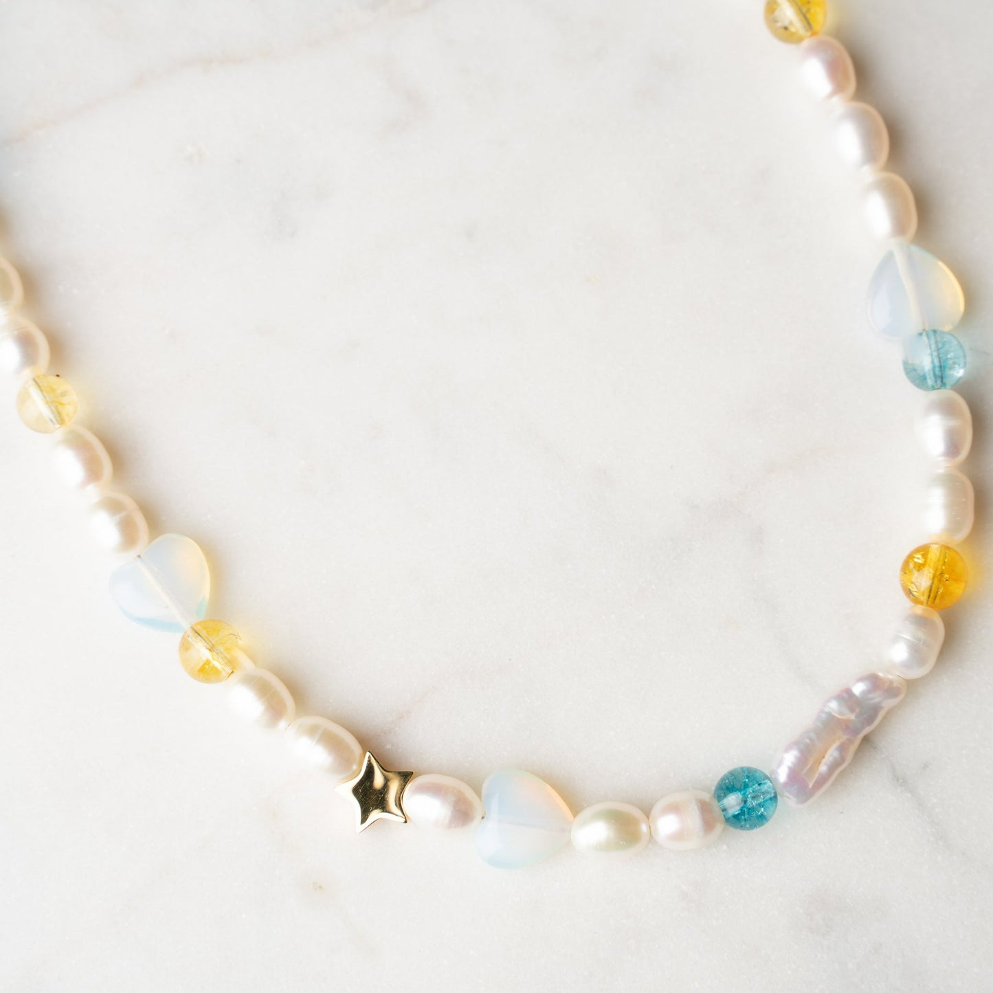 FANTASY Freshwater Pearl Necklace Choker
