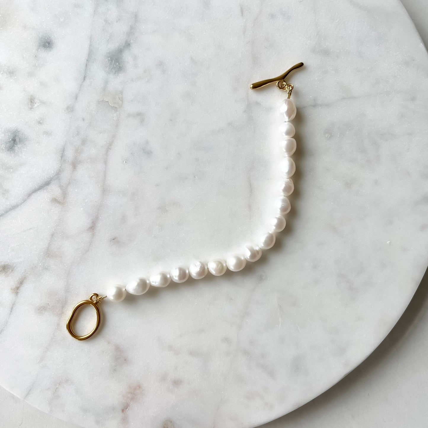 MAYA Irregular Pearl Bracelet