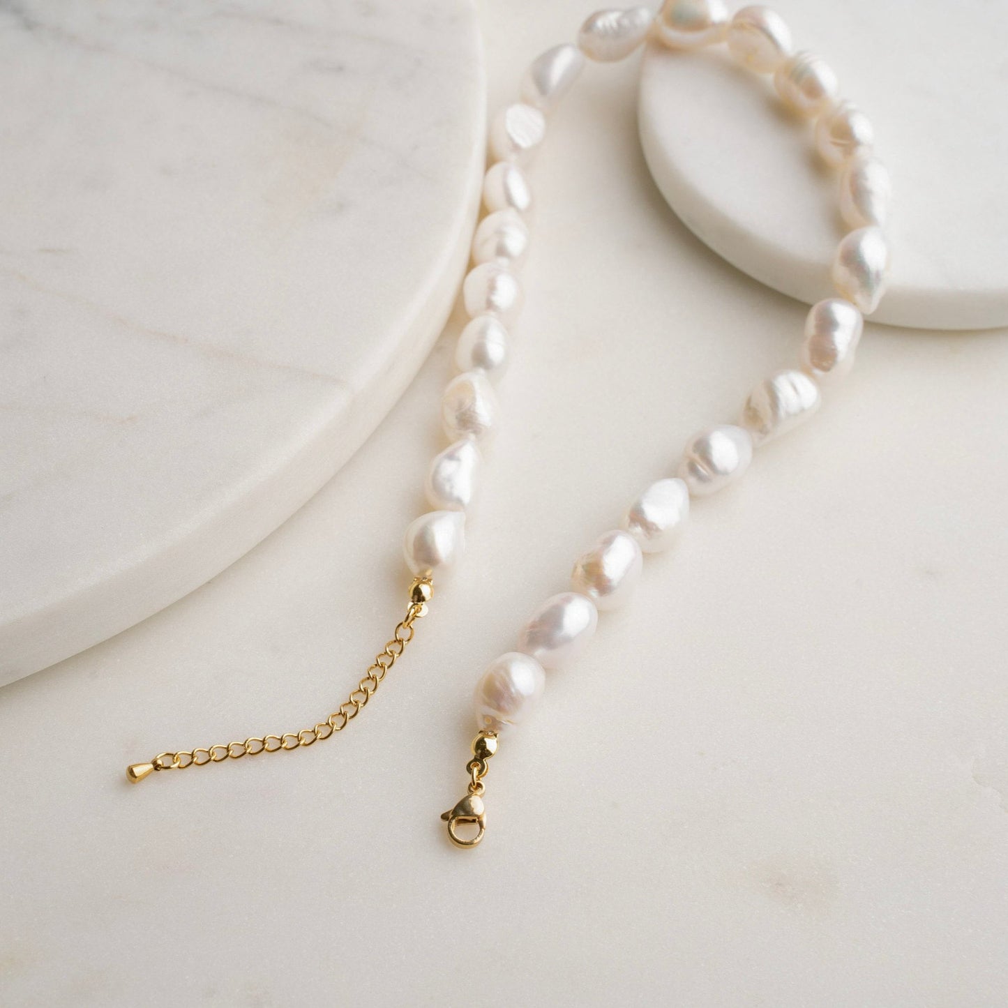 EFFIE Chunky Irregular Pearl Necklace