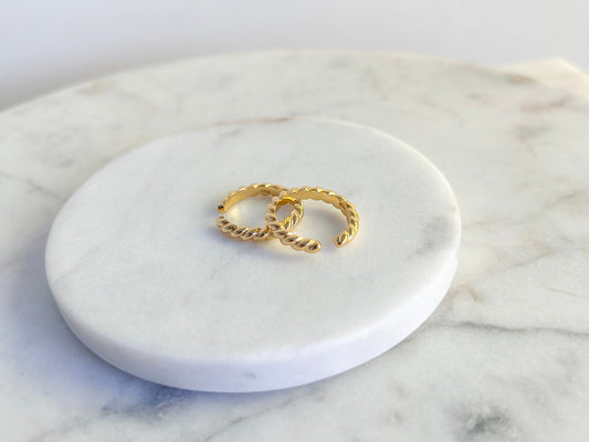 FLEUR 18K Gold Vermeil Ring, Croissant Ring, Thin Dome Ring, 18K Gold Twisted Ring, Band Ring, Minimalist Ring, Adjustable Ring,Gift for Her